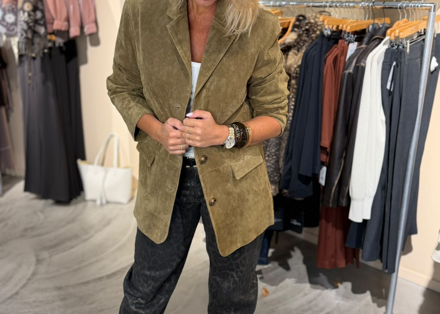 STUDIO AR - JANE