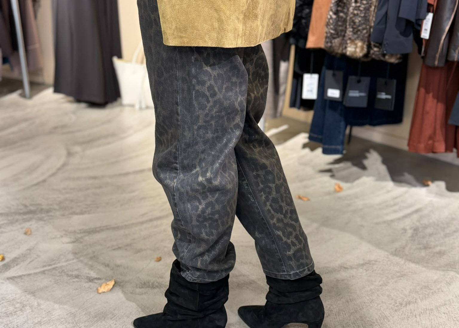 MAC - DANNI LEO COATED