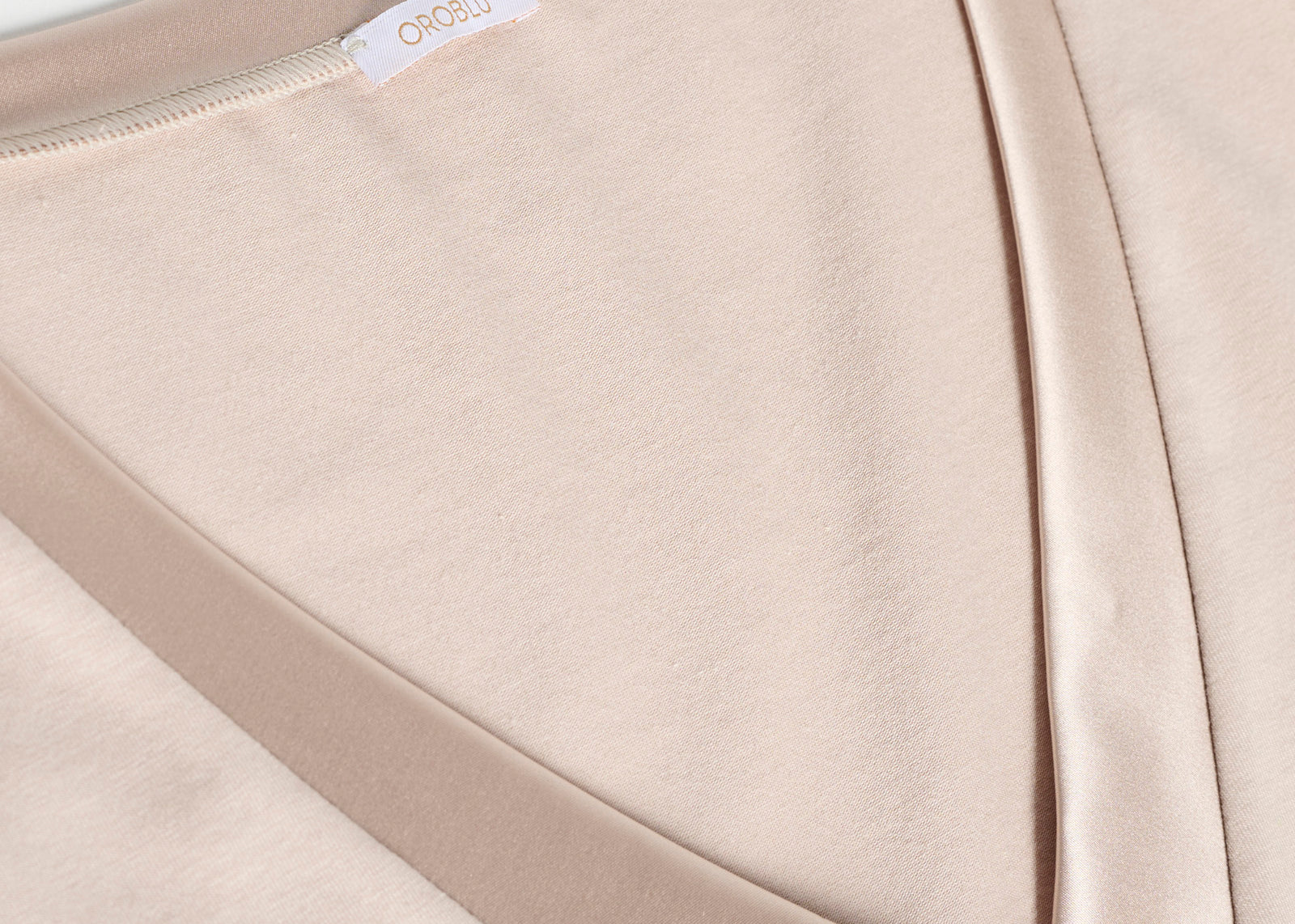 OROBLU - V NECK  BASIC