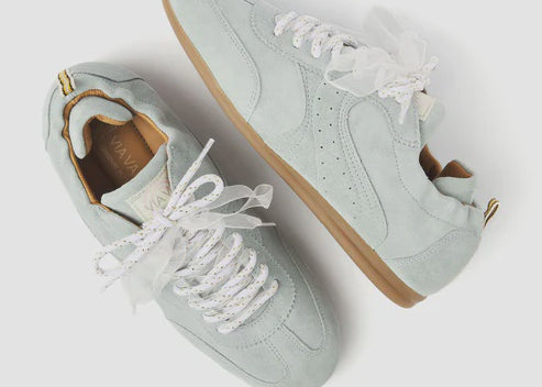 VIA VAI - JUNE HAYLEE